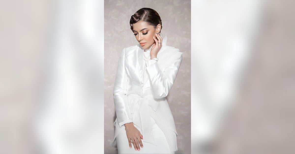 Penampilan Najwa Shihab saat Pemotretan Bikin Pangling, Bak Artis Hollywood