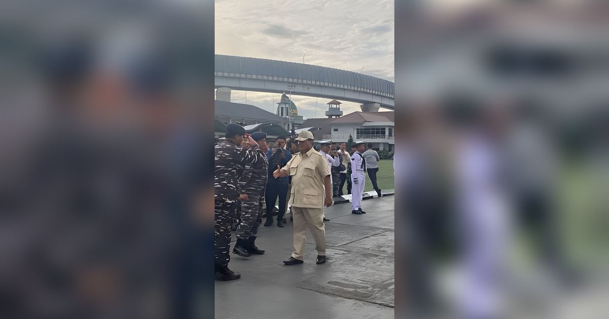 Prabowo Lepas KRI dr Radjiman Kirim Bantuan ke Gaza: Saudara akan Melewati Kawasan Laut Berbahaya