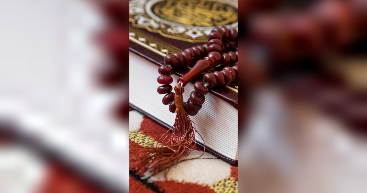 Manfaat Sholawat Al-Fatih yang Luar Biasa, Membuka Pintu Rezeki hingga Menjauhkan dari Siksa Kubur