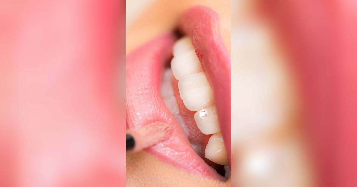 Viral Wanita Lakukan Sulam Bibir Demi Hemat Lipstik, Hasilnya di Luar Dugaan