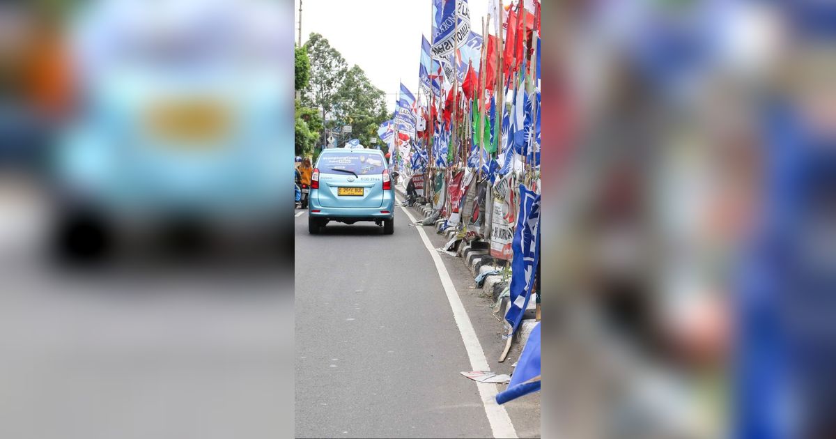 FOTO: Penampakan Alat Peraga Kampanye yang Masih Mengumuhkan Wajah Jakarta