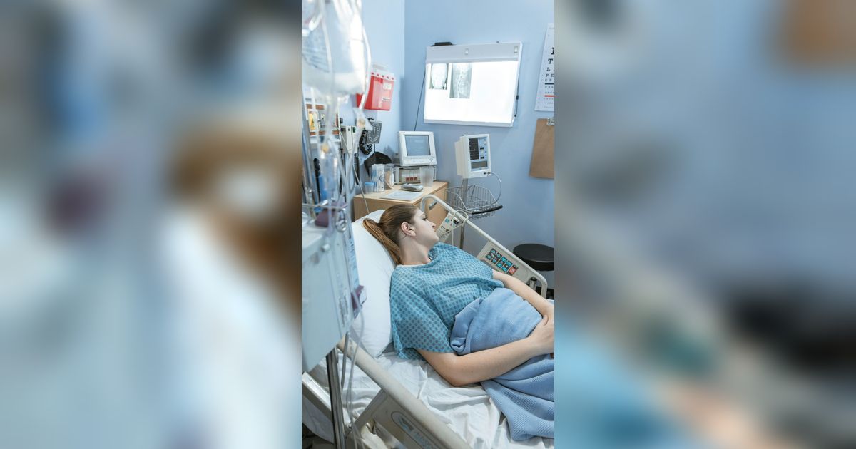 Doa untuk Orang yang Sedang dalam Kondisi Kritis Sesuai Ajaran Rasulullah dan Adab saat Menjenguknya