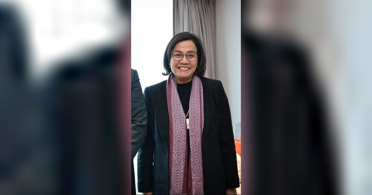 VIDEO: Tawa Sri Mulyani Respons Isu Mundur dari Kabinet Jokowi: Saya Bekerja