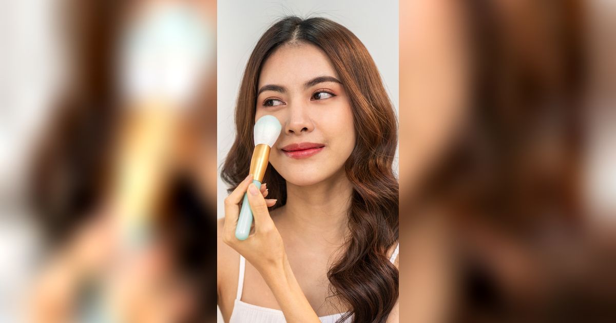 Alat Makeup Harus Diganti Rutin Walau Bersih, Cari Tahu Masa Berlakunya