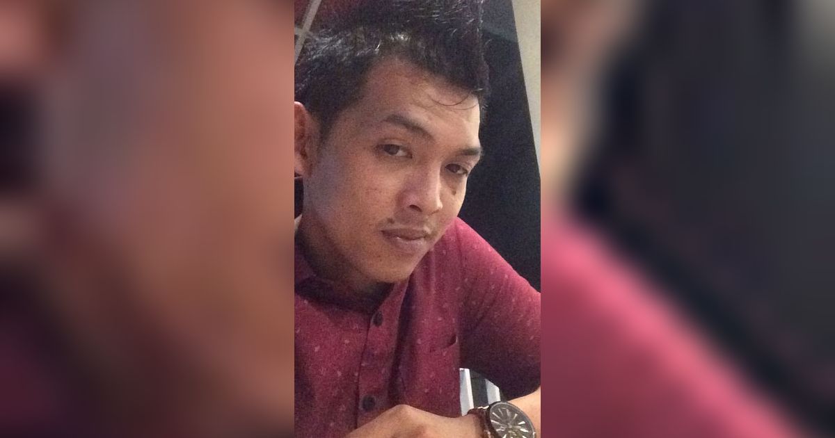 Tajir Melintir Jalani Bisnis Pertambangan, Potret Ko Apex Disorot Usai Foto-foto Mesra di Pantai dengan Dinar Candy Viral