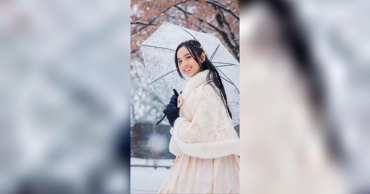 Potret Lyodra Pakai Hanbok di Korea Selatan, Cantik dengan Vibes ala Putri Kerajaan