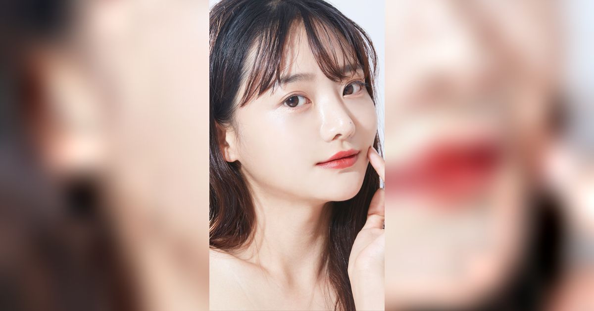 Trik Makeup yang Bikin Tampilan Bibir Seperti Tersenyum