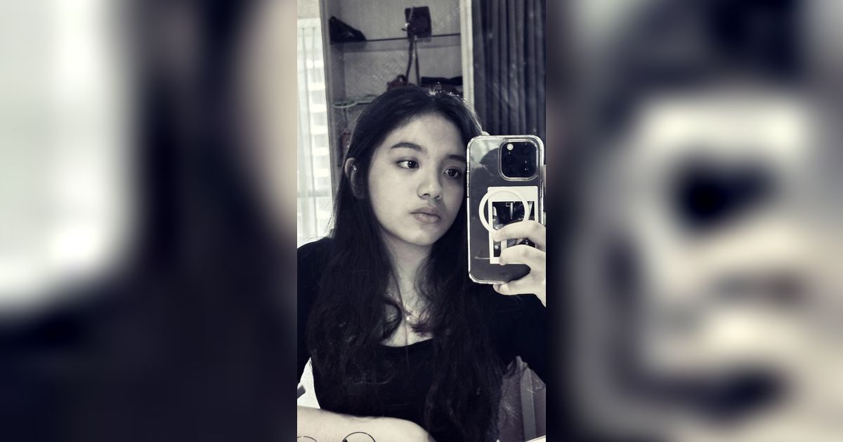 6 Potret Lovely Putri Angel Karamoy yang Makin Cantik, Maaf ya Sudah Punya Gandengan