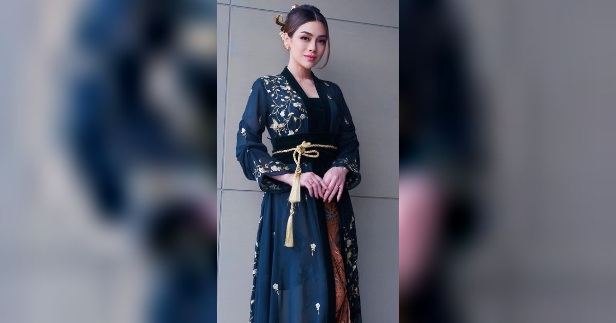 Celine Evangelista Sentil Unggahan Stefan William Videocall Anak di Sela Kampanye: `Berbijaklah...`