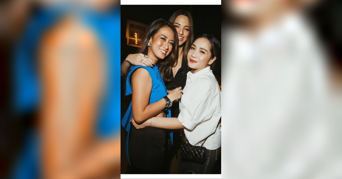 10 Gaya Artis Hadiri Ultah Kakak Nia Ramadhani, Nagita Slavina Pakai Rok Belahan Super Tinggi