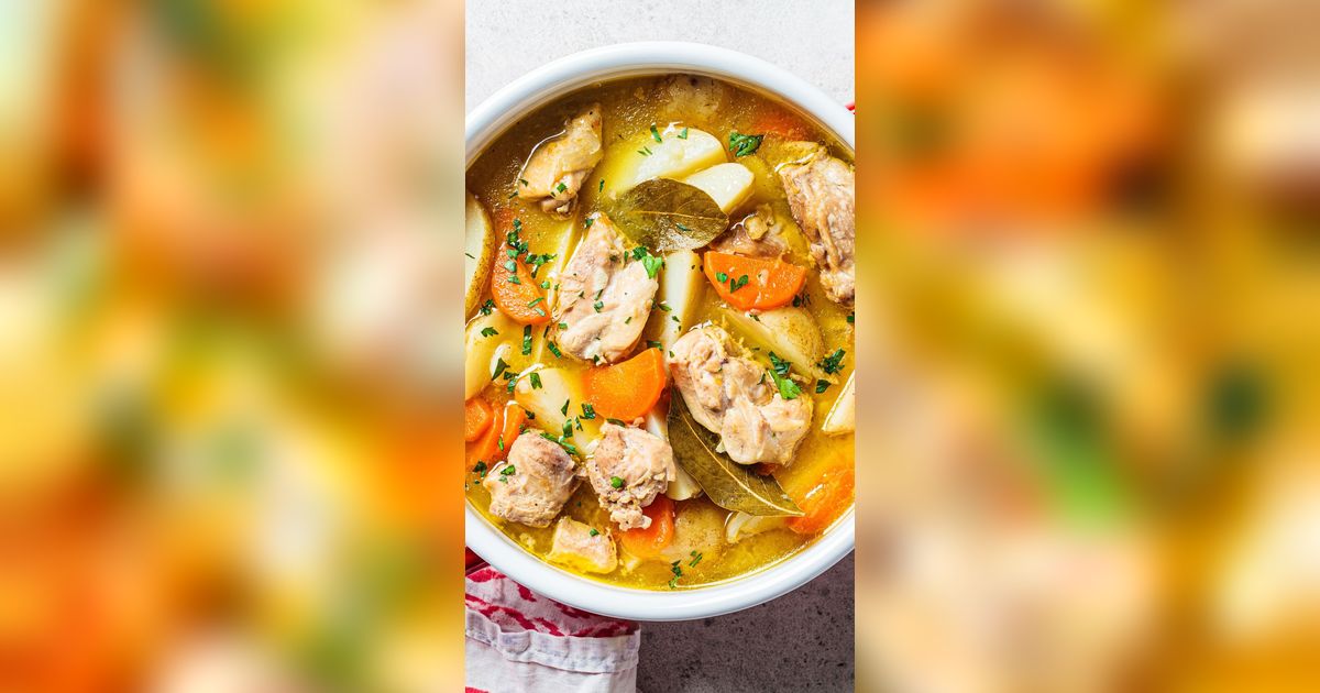 Resep Ayam Sop Kuning yang Hangat dan Gurih