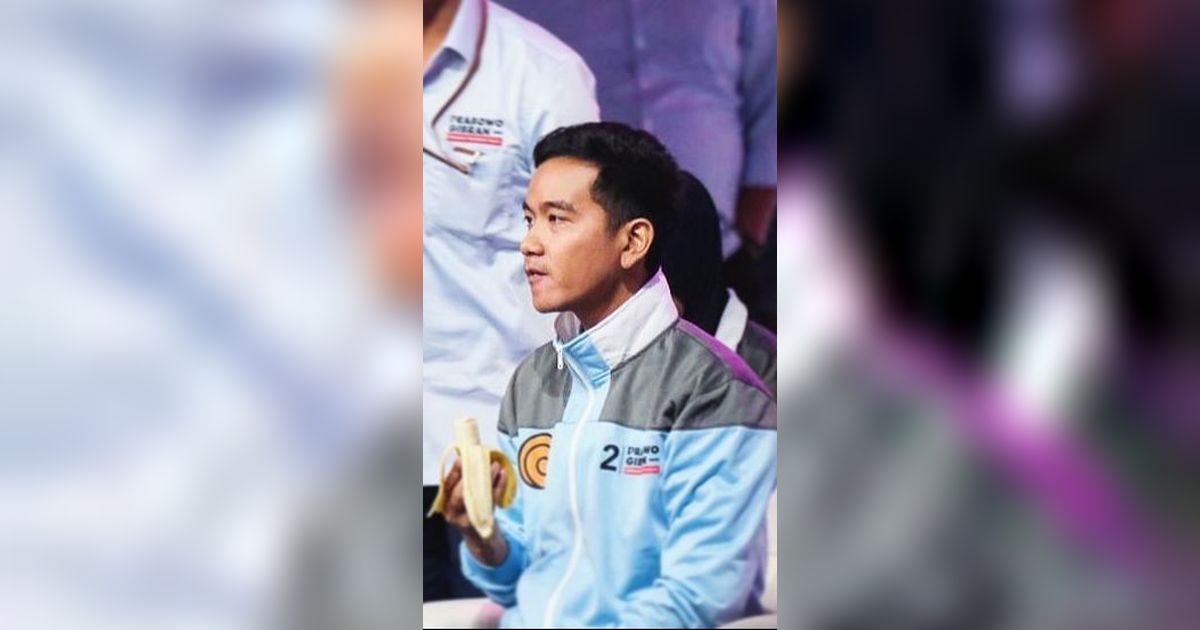 Potret Gaya Gimmick Gibran Rakabuming Saat Debat Cawapres 4: Saya Mau Cari Jawaban Prof Mahfud Kok Tidak Ketemu