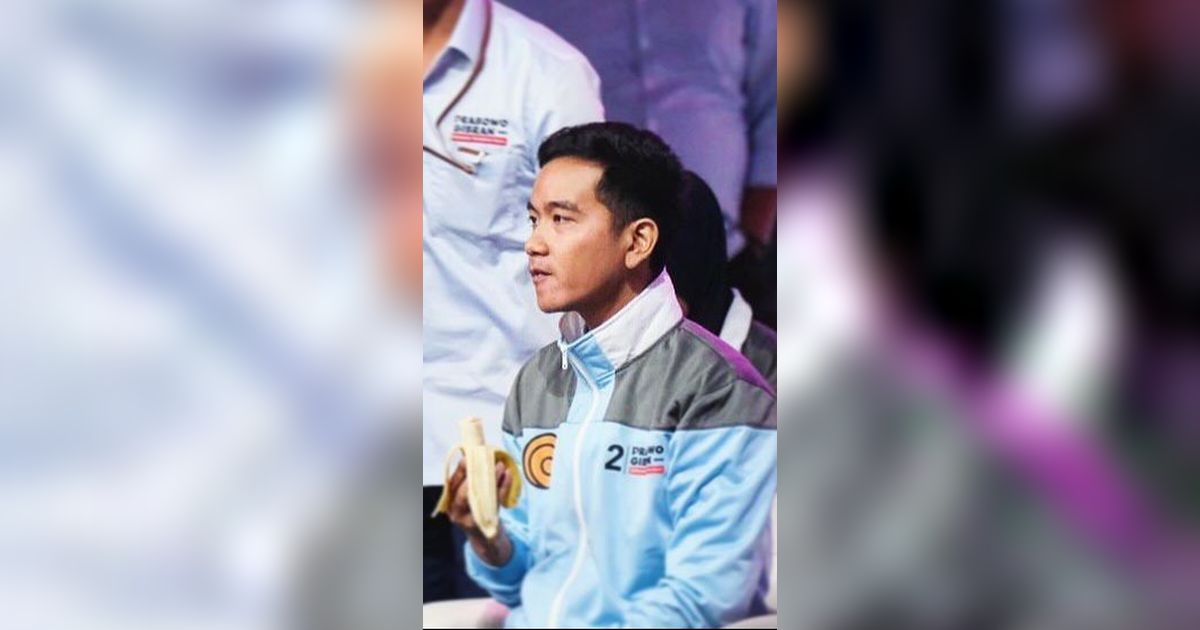 Gibran Makan Donat dan Pisang Saat Jeda Debat Cawapres, Sempat Tawarkan ke Istri Anies