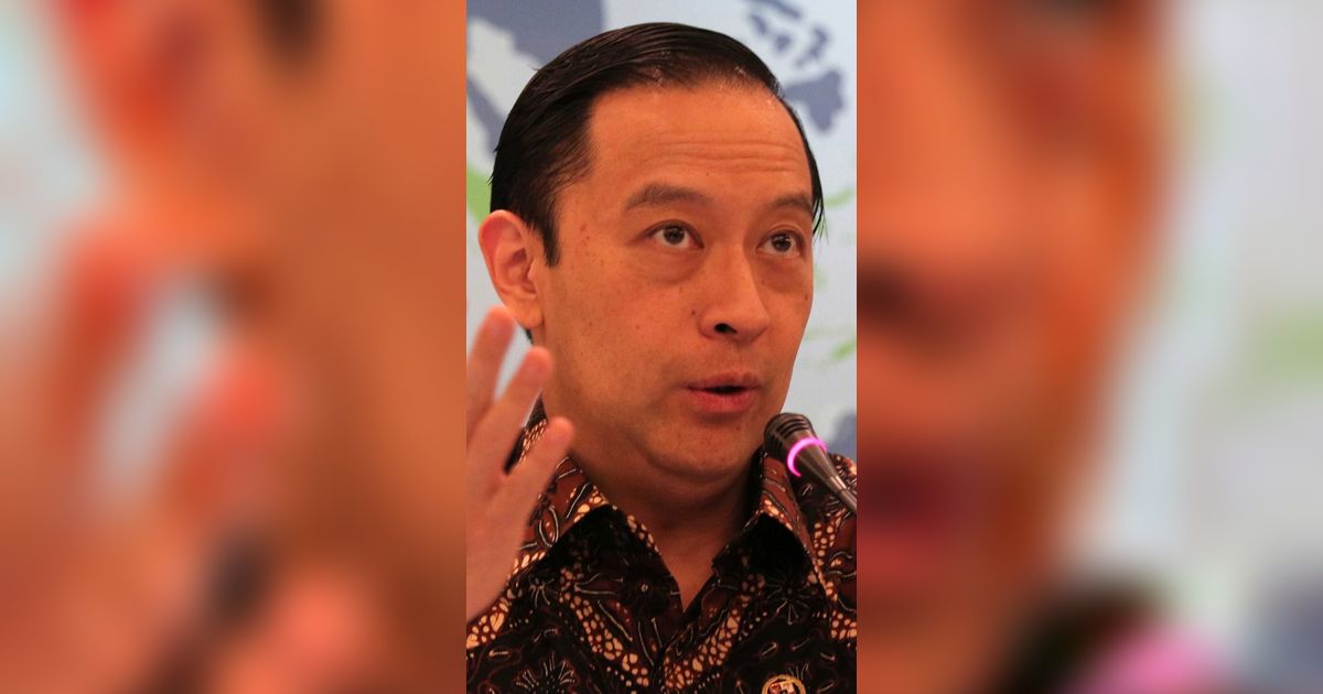 Jejak Karir Tom Lembong, Dulu Anak Buah Jokowi Kini Ikut Anies