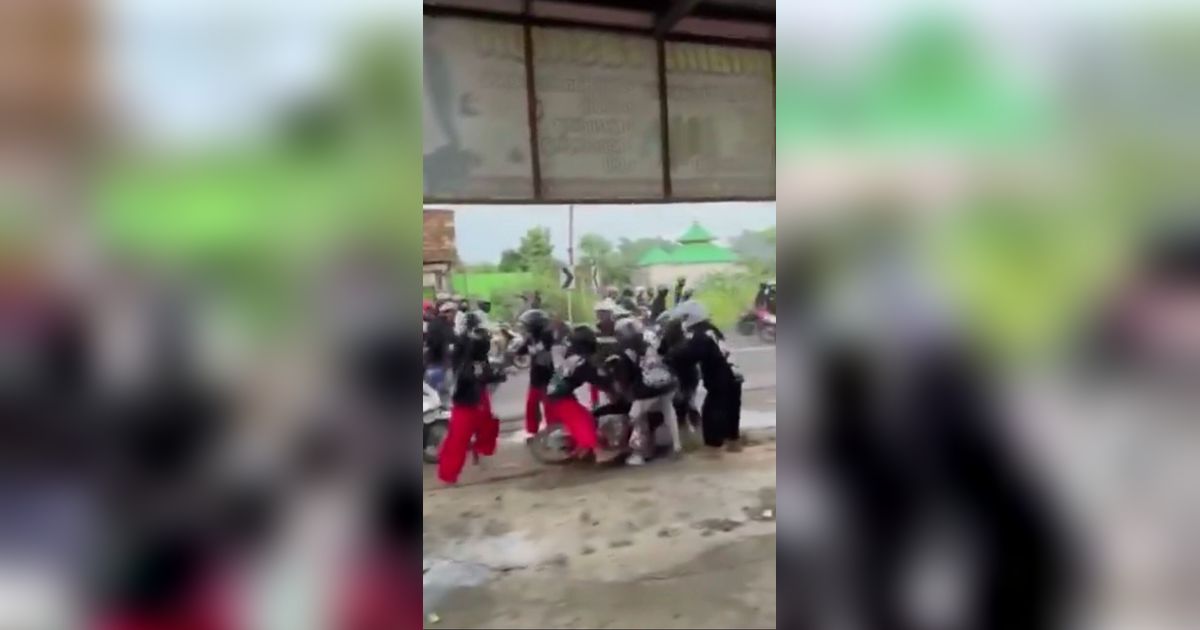 Aksi Anggota Perguruan Silat di Tuban Aniaya Pengendara Motor Tanpa Alasan Ini Viral, Miris