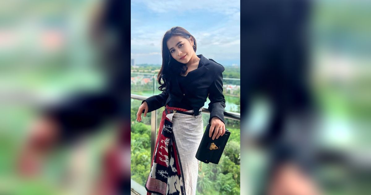 Room Tour Rumah Mewah Prilly Latuconsina, Bak Hotel Berbintang