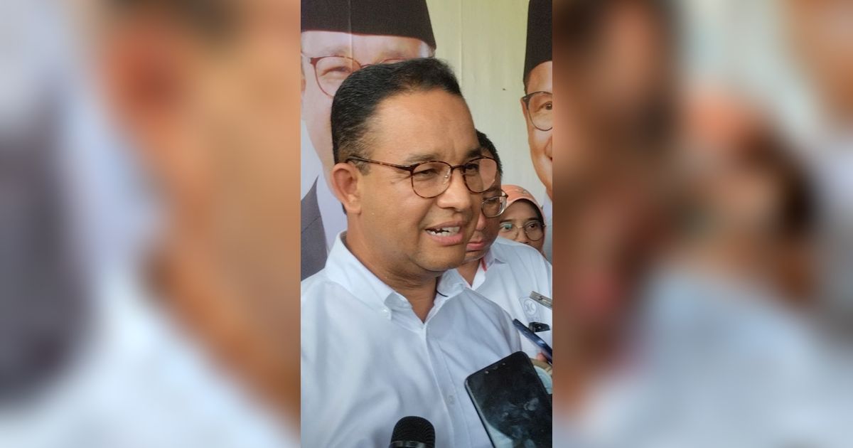 Anies Balas Kritikan Gibran soal Botol Plastik di Debat Cawapres: Bisikannya Salah Itu