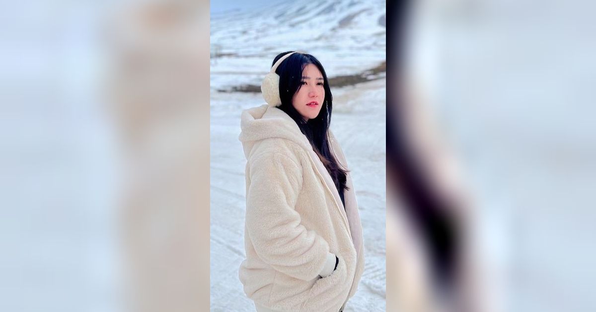 Potret Sederet Seleb Ikutan Tren What's Your, Ungkap Suku Asli