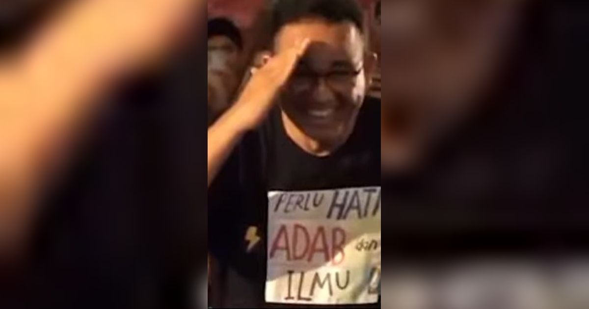 VIDEO: Anies Pakai Kaus dengan Kata-Kata Menohok 