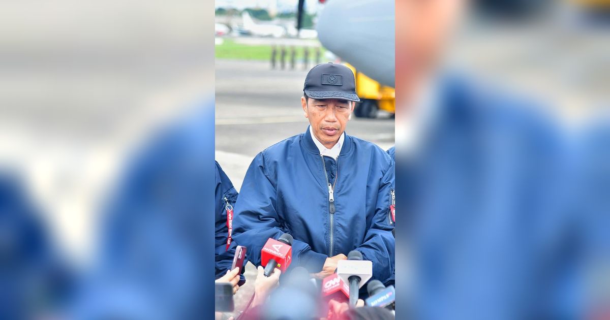 Viral Mobil Kepresidenan Bermasalah, Jokowi Jalan Kaki dan Lambaikan Tangan ke Warga