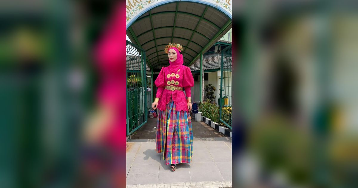 Adu Potret Zaskia Gotik VS Inara Rusli yang Disebut Mirip Bak Saudara Kandung
