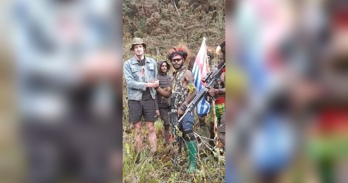 Polri Ungkap Negosiasi Bebaskan Pilot Susi Air Alot, Bupati Nyaris Mati karena Helikopter Ditembak KKB