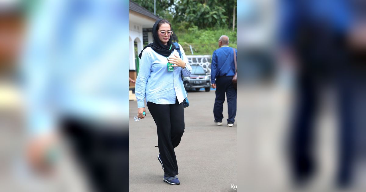 Saling Serang Mengenai Nafkah, Berikut ini 10 Potret Catherine Wilson dan Idham Masse di Sidang Cerai