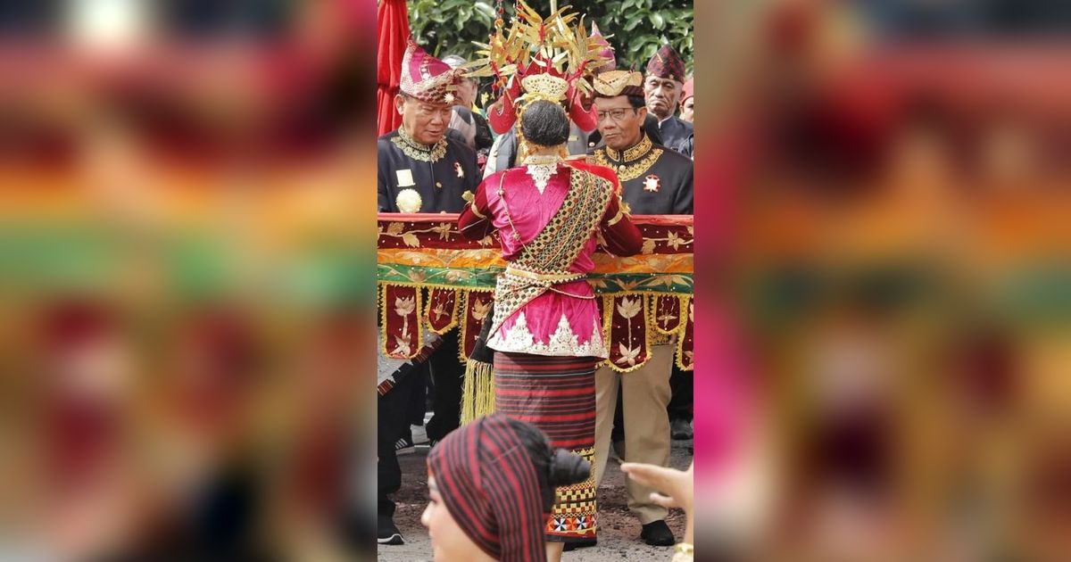 Mahfud Dapat Gelar Batin Perkasa Saibani Niti Hukum dari Kepaksian Pernong Lampung