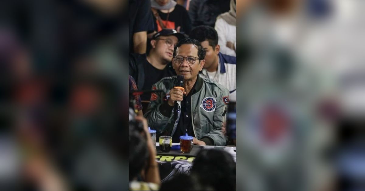 Momen Pendukung Anies Bertanya ke Mahfud MD, Berakhir Minta Foto Bareng