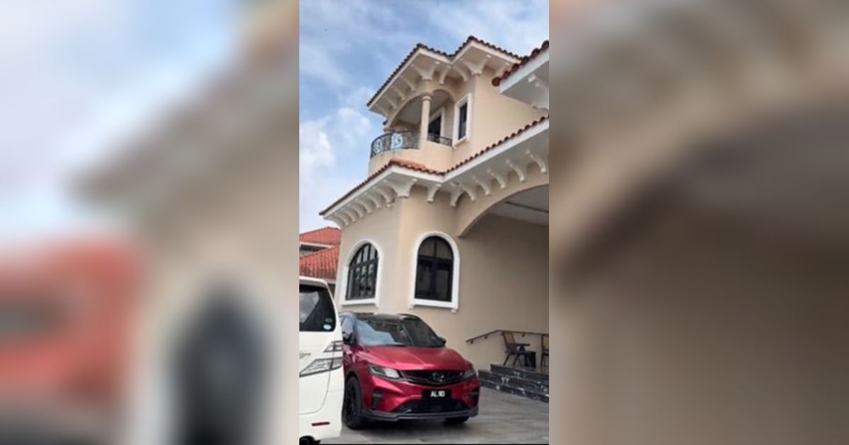 Dikira Miskin! Rumah Artis Cantik ini Ternyata Megah Bak Istana, Ada Bioskop Hingga Lift Pribadi