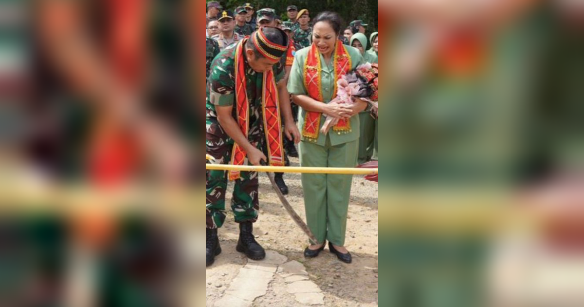 Momen Mengerikan Istri Jenderal Maruli Simanjuntak Kena Pedang Dayak oleh Suami 'Sakit Banget'