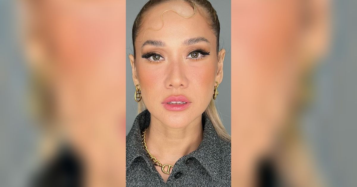 Potret Bunga Citra Lestari Tampil Pakai Dress Pink bak Barbie Hidup