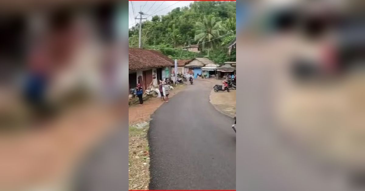 Melihat Suasana Pasar Terpencil di Pelosok Pacitan, Pedagang Menjerit Karena Sepi Pembeli