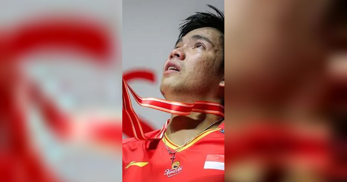 FOTO: Keharuan Daniel Martin Jadi Juara Indonesia Masters 2024 Bersama Leo Carnando Usai Tekuk Pasangan Denmark