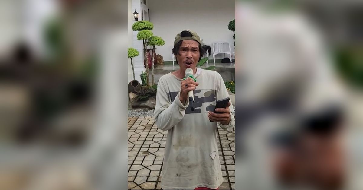 Viral Tukang Bangunan Izin Karaoke Satu Lagu saat Kerja di Rumah Orang, Aksinya Curi Perhatian