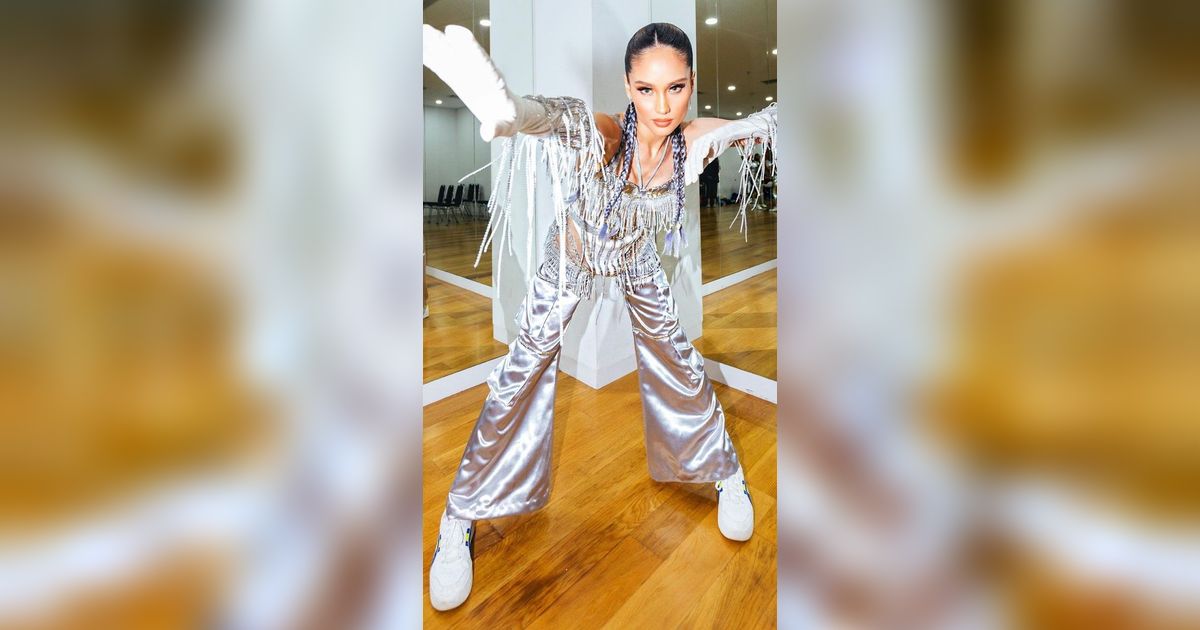 Potret Rumah Cinta Laura yang Didominasi Warna Pastel, Punya Ruang Tamu Khusus yang Sudah Mandi