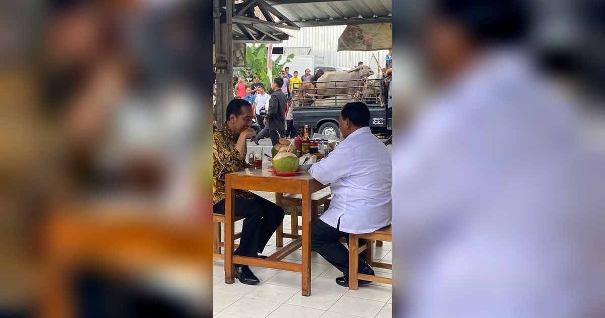 VIDEO: Jokowi & Prabowo Buka-bukaan Obrolan Politik Sambil Makan Bakso Bareng