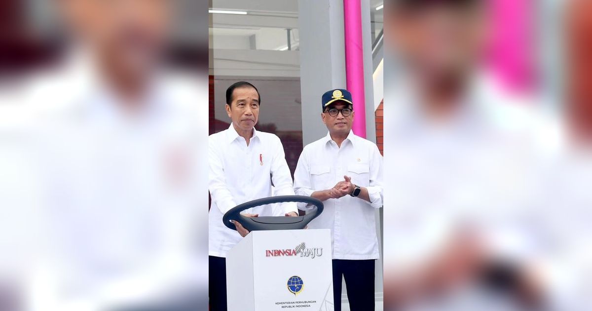 VIDEO: Jokowi Tegas Hapus Citra 'Preman' di Terminal, Reaksi Tawa Iriana Jadi Sorotan