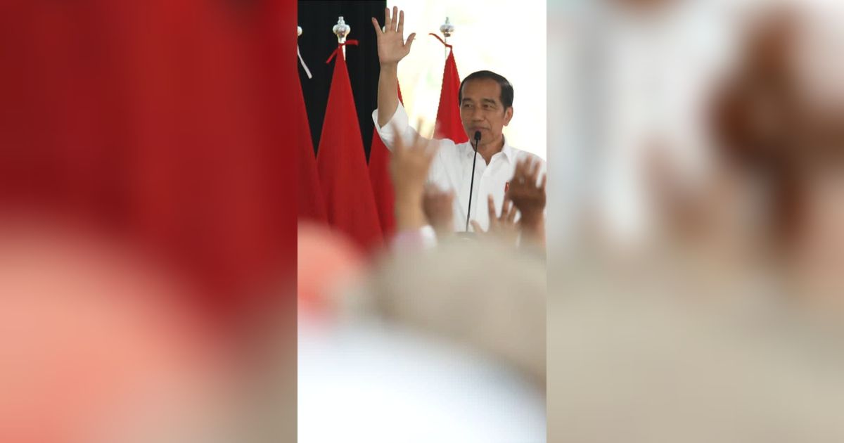 Jokowi Minta Pupuk Subsidi Hanya untuk Petani: Jangan Dijual ke yang Bukan petani