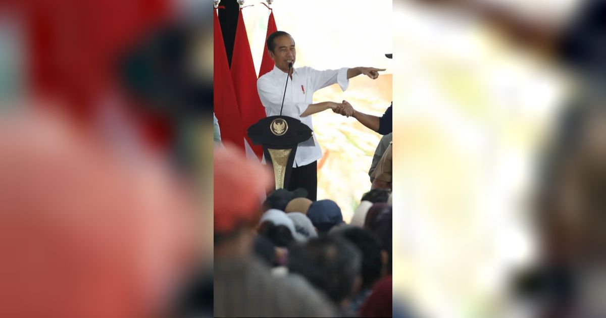 VIDEO: Jokowi Disoraki Petani, Ceritakan Sulitnya Bahan Pupuk dari Rusia Akibat Perang