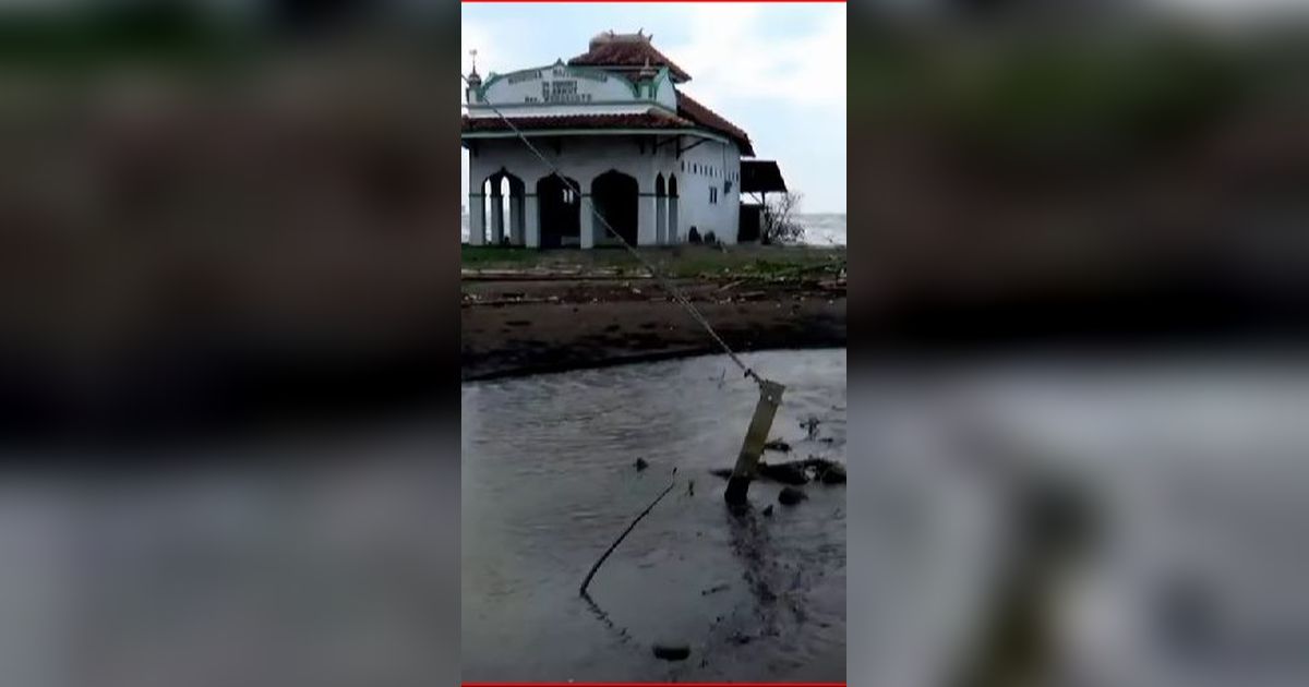 Kisah Kampung Mati Simonet Pekalongan, Ditinggalkan Penduduknya Karena Banjir Rob