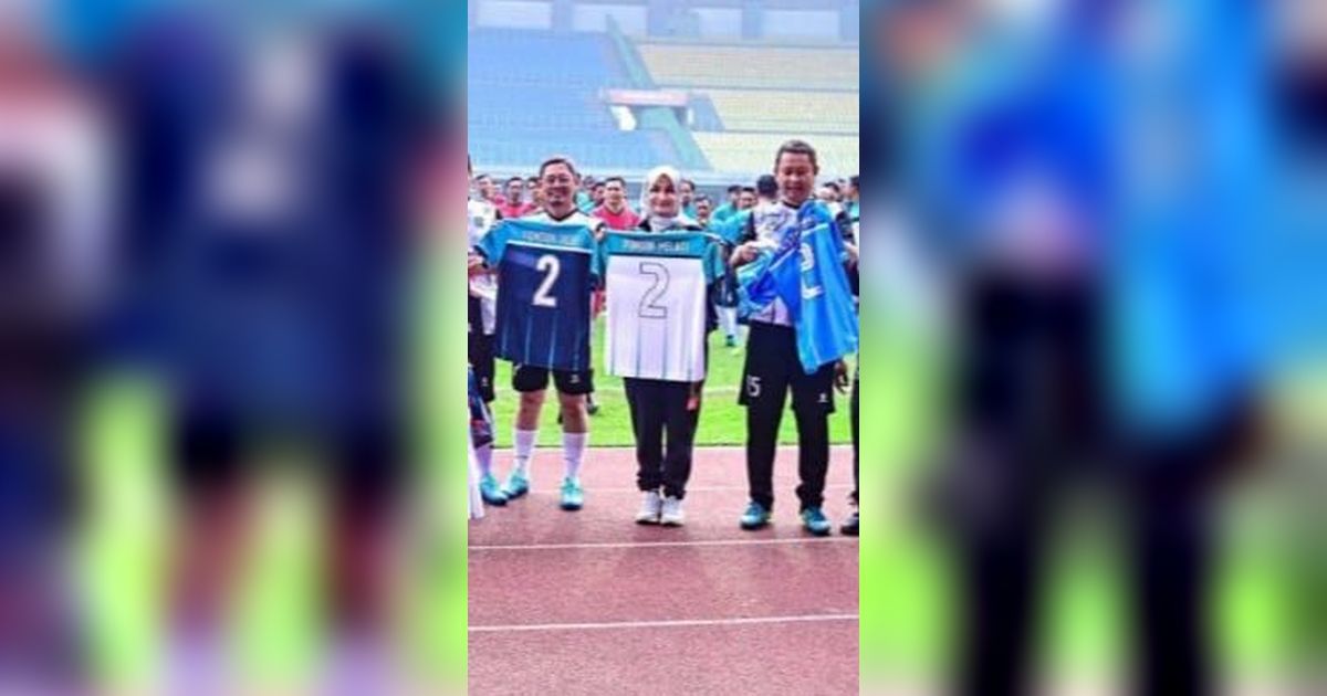 ASN Bekasi Berfoto Pamer Kaus Bola Nomor 2 Dianggap Dukung Capres-Cawapres, Ini Penjelasan Pj Wali Kota