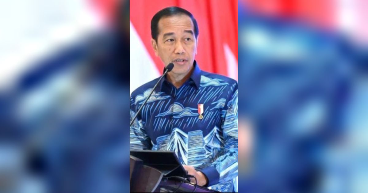 Istana Beberkan Alasan Jokowi Bagi Bansos Tanpa Didampingi Mensos Risma