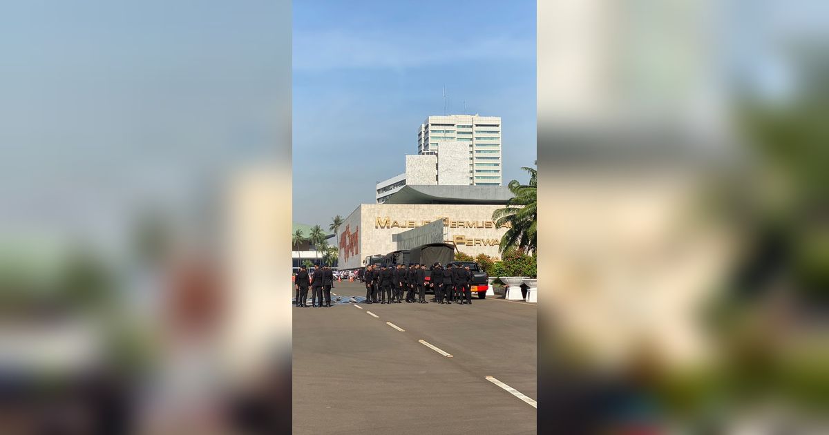 Hindari Jalan Gatot Subroto Arah Slipi, Ada Demo Kepala Desa Depan Gedung DPR