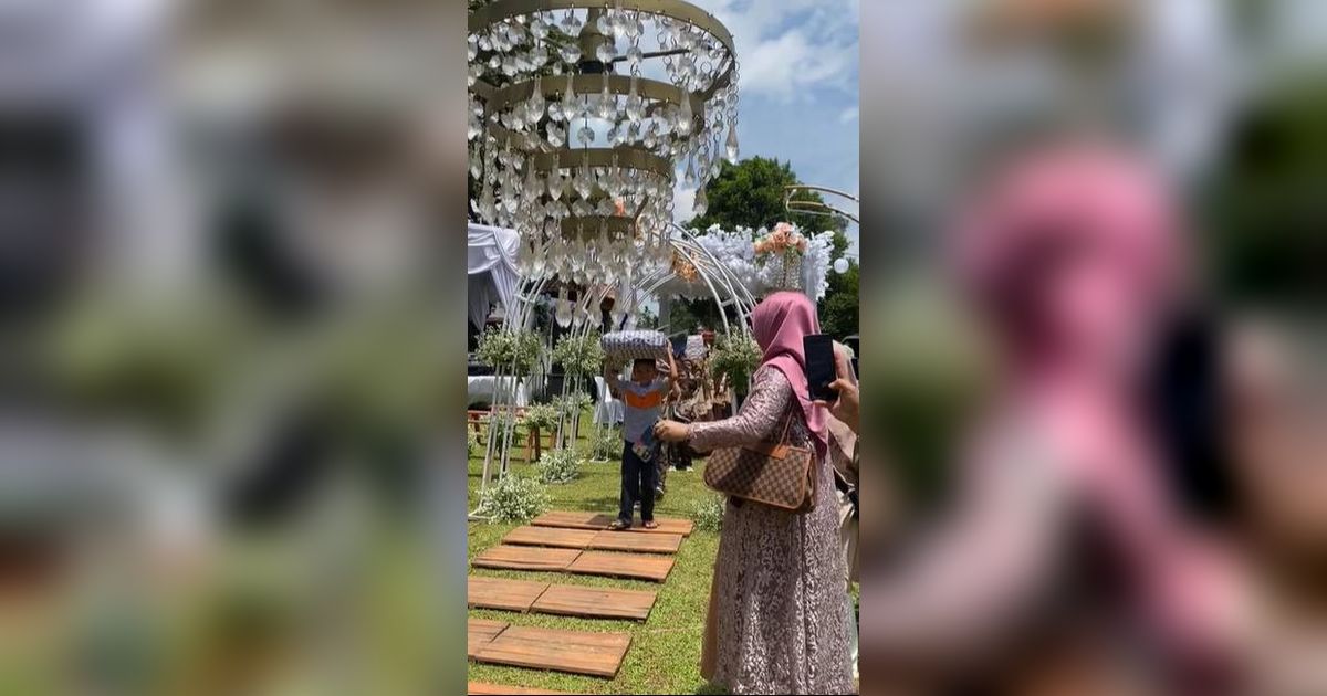 Potret Pernikahan Guru SD Kedatangan Undangan Tamu Kecil, Hadiah dari Para Murid Bikin Gemas