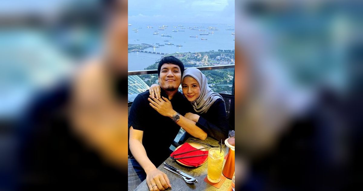 Bikin Baper! Natasha Rizky Rilis Buku 'Kamu Tidak Istimewa', Desta: Semangat Buy