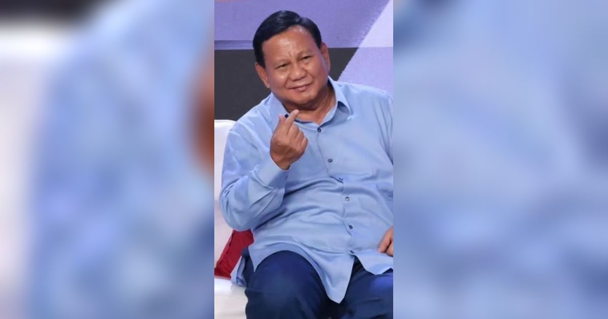 Heboh Prabowo Buka Baju di Atas Panggung Saat Konser Dewa 19, Langsung Lempar Kemeja ke Penonton