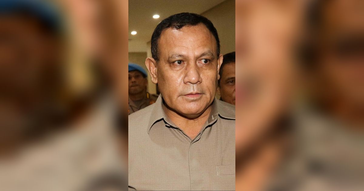 Prof Romli Atmasasmita Menolak, Firli Bahuri Masih Cari Kandidat Saksi yang Meringankan