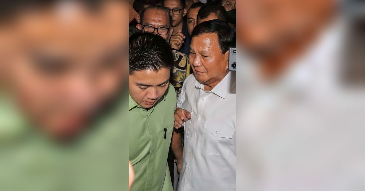 FOTO: Datangi Kantor Pusat Persatuan Wartawan Indonesia di Jakarta, Prabowo Dikawal Ajudan Mayor Teddy