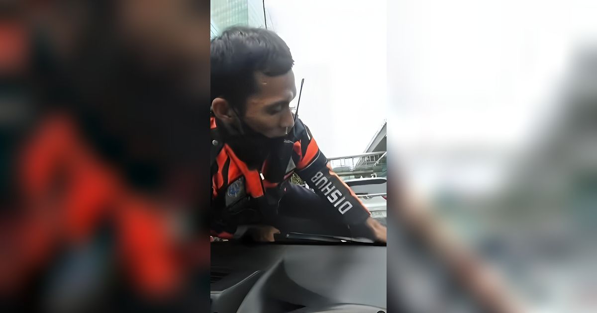 Buntut Viral Video Petugas Terbawa di Kap Mobil, Dishub Bakal Dipanggil DPRD